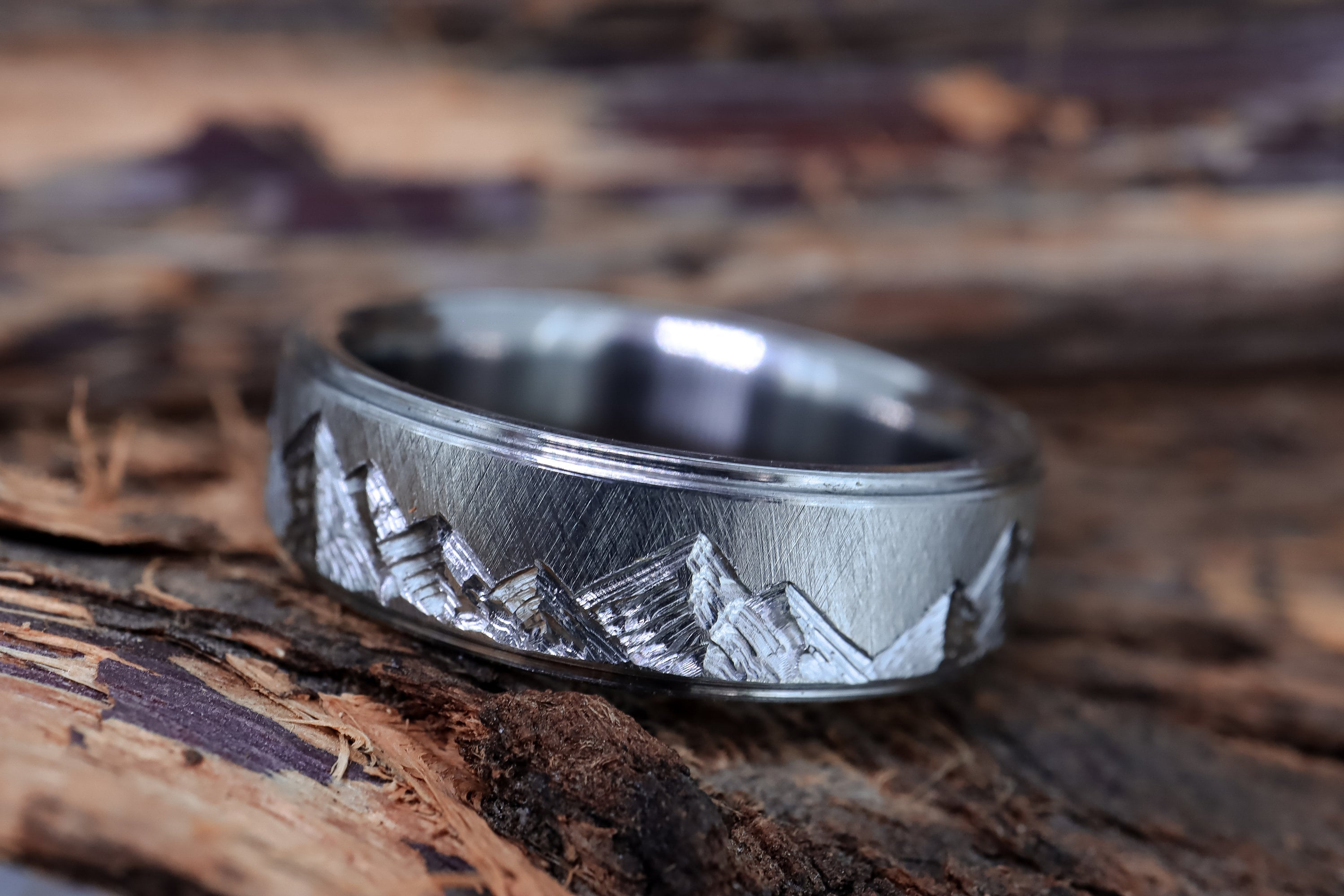 Ridged Mountain Range Ring 