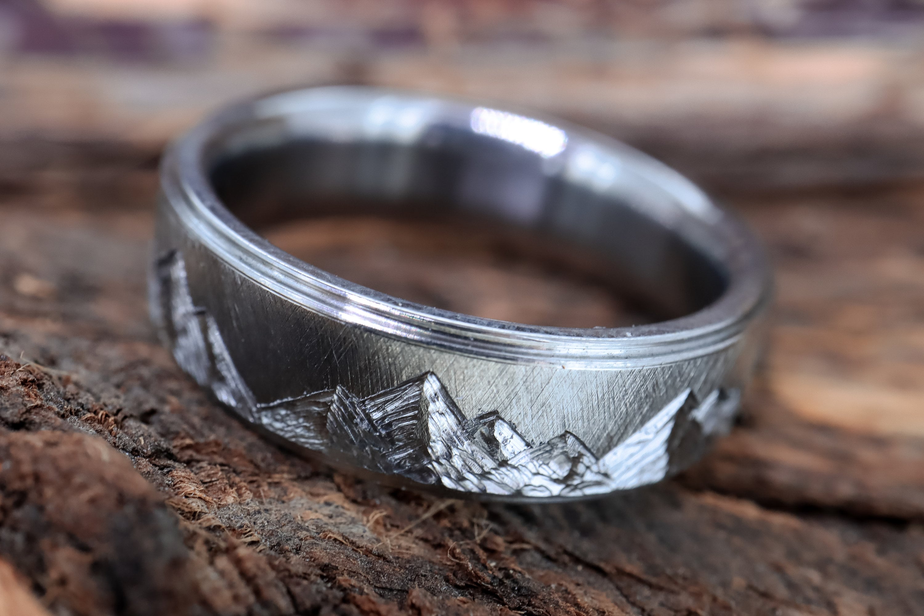 Ridged Mountain Range Ring 